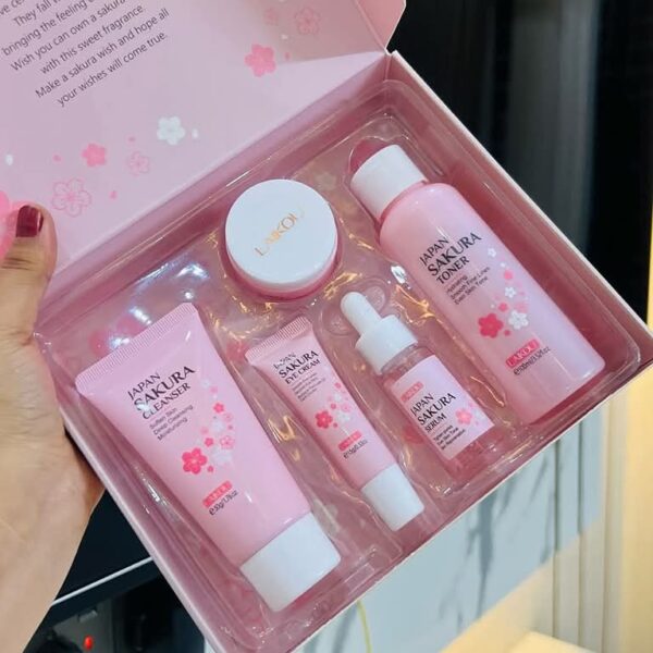 Sakura skincare set