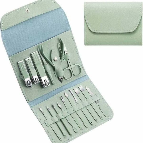 Nail cutter and menucure set